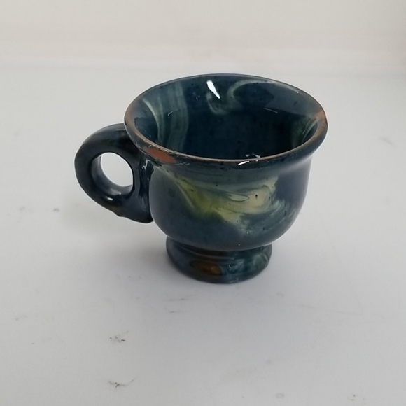 5 Vintage Ceramic Handpainted Mini Cups - Picture 4 of 5